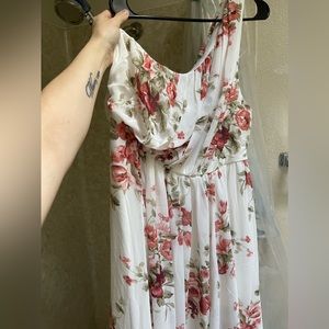 Torrid brand new one shoulder floor length white floral dress